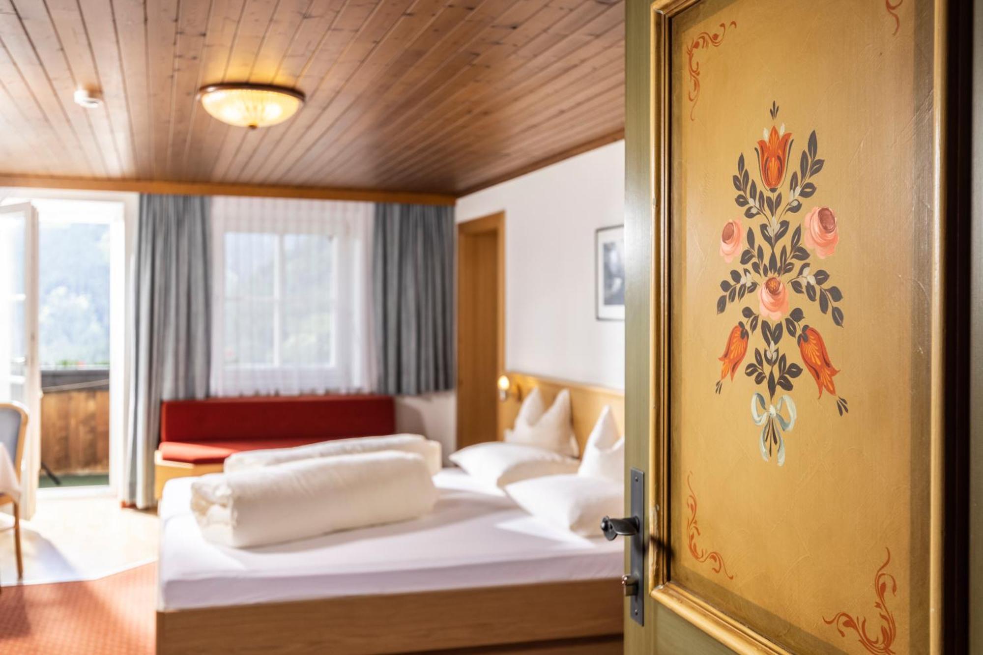 Der Oswalderhof Otel Obertilliach Dış mekan fotoğraf